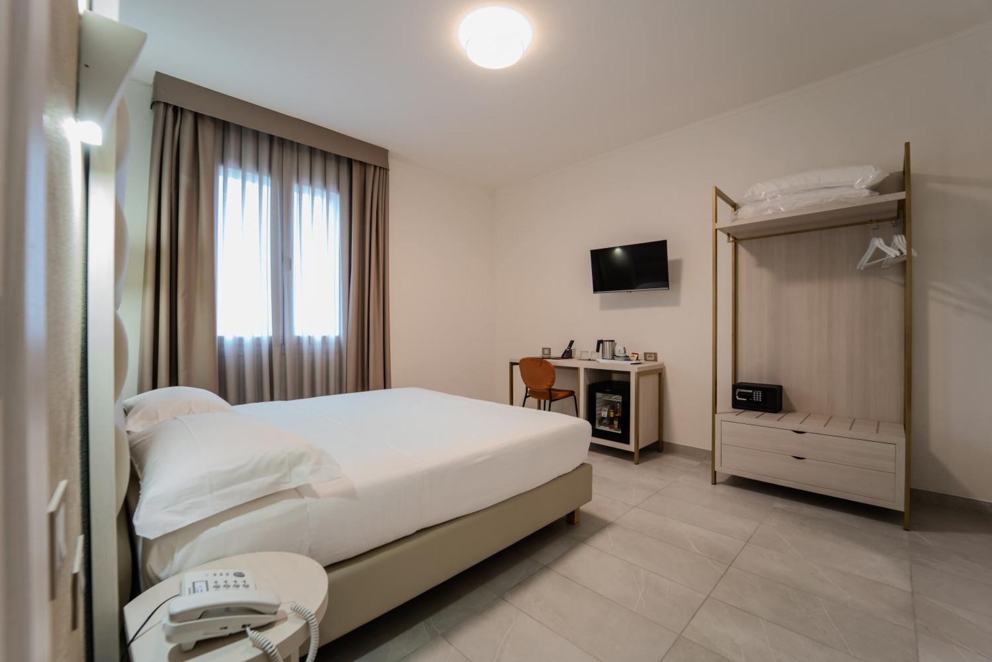 Hotel Donatello Modena Eksteriør bilde